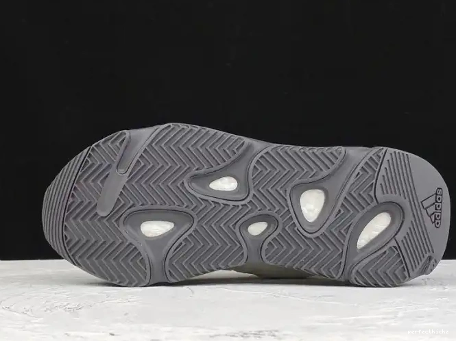 Boost Yeezy Bone FY3729 Adidas 700 MNVN 0523
